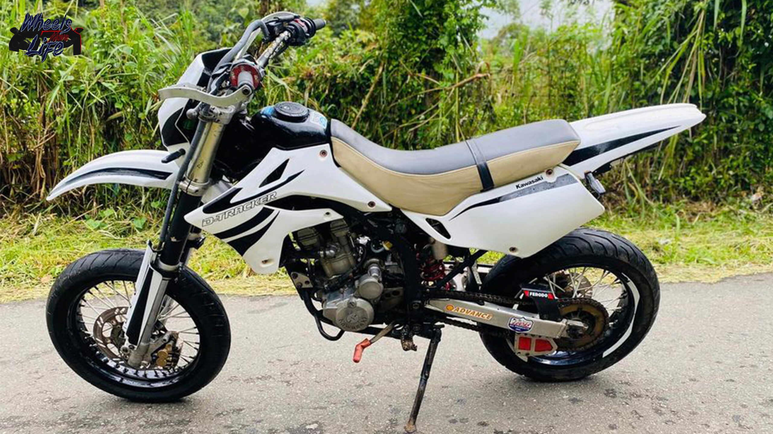 Kawasaki D-Tracker 250 Full Review