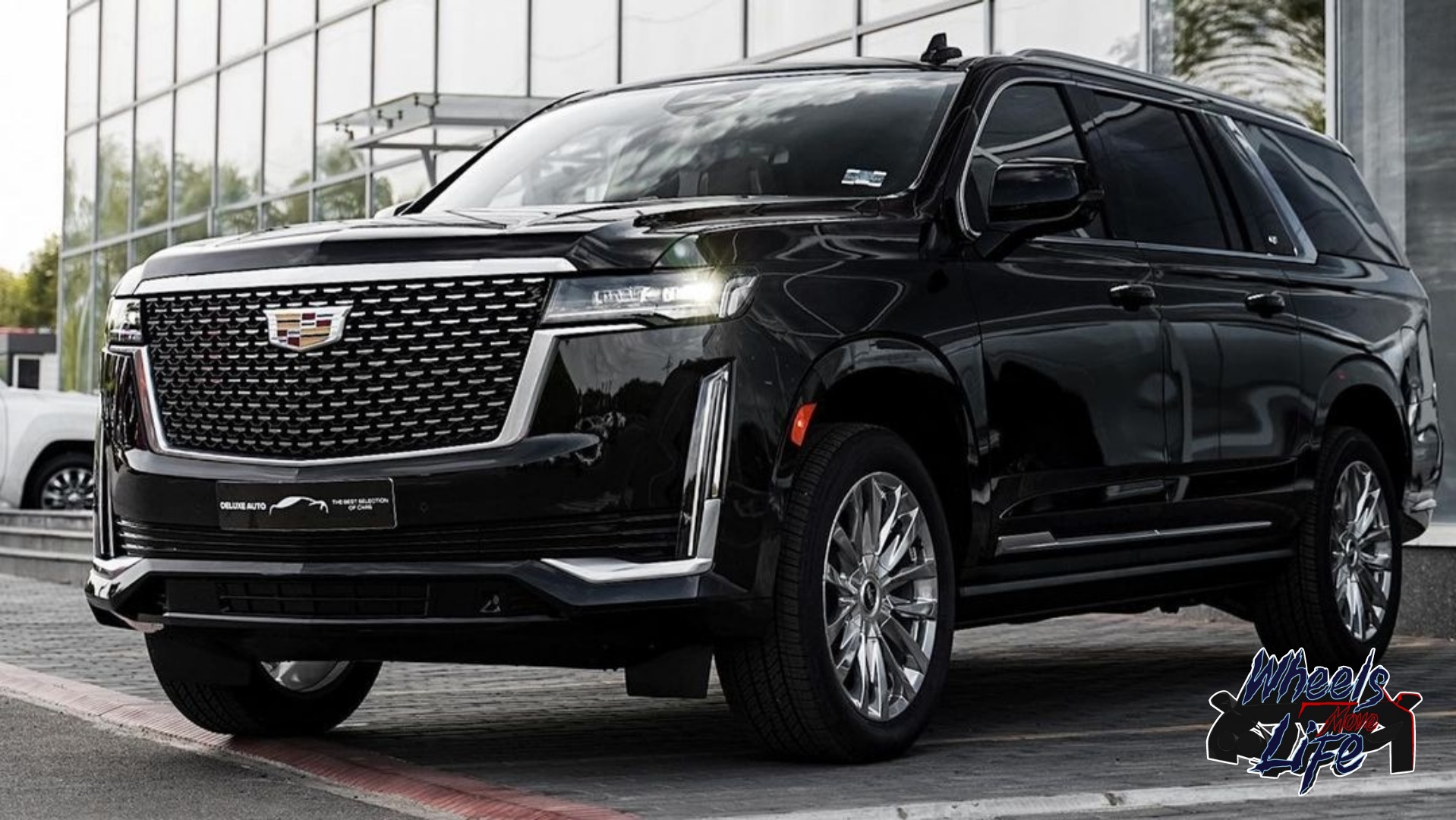 Cadillac Escalade – V8 Powered Monster