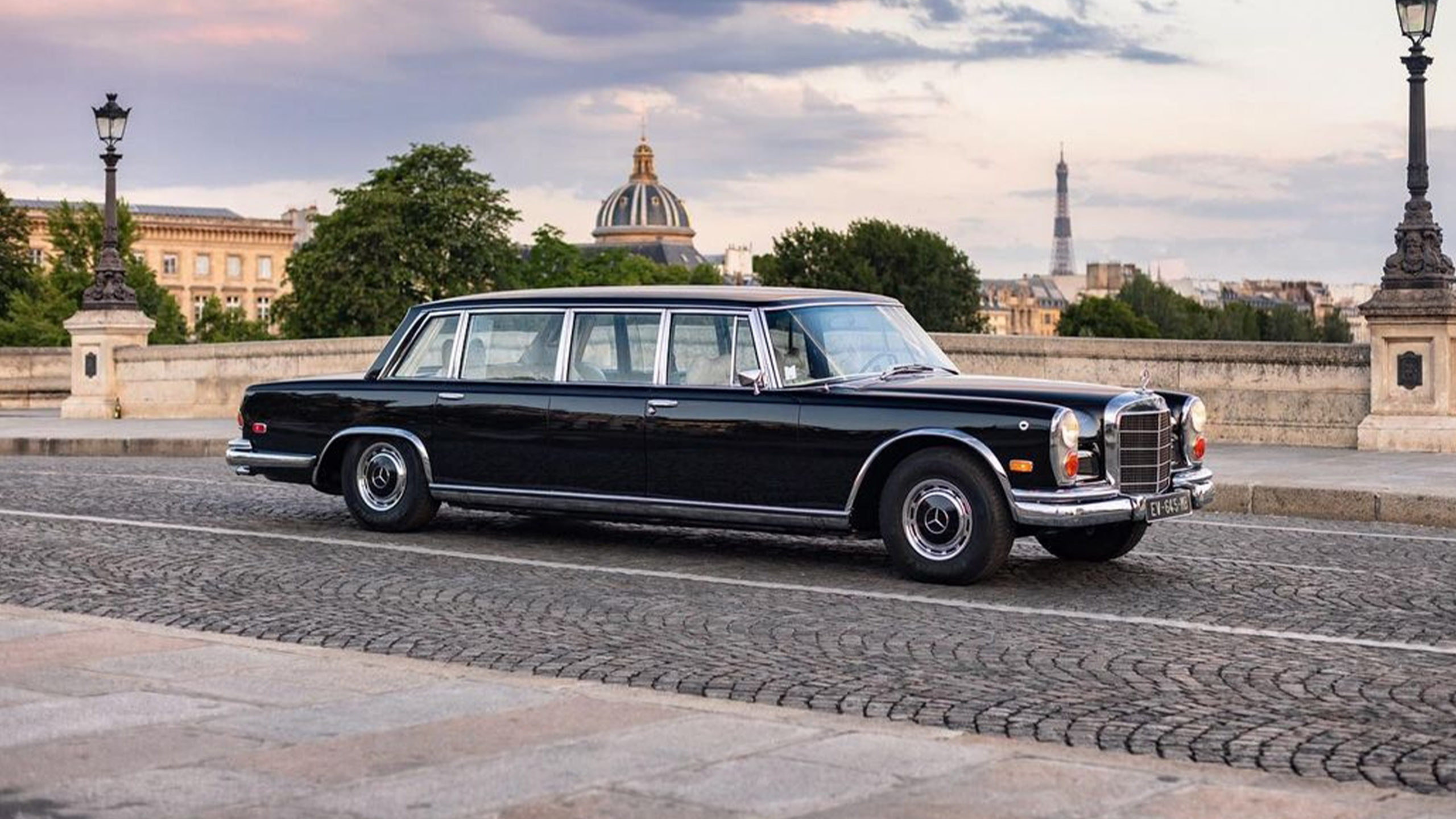 The Mercedes-Benz 600 Pullman: The Ultimate Status Symbol with a Long Wheelbase