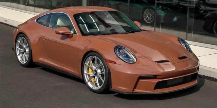 Standout Choice: Porsche 992 GT3 Touring in PTS Sepia Brown